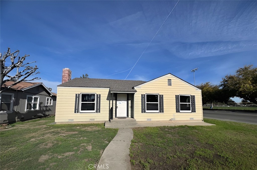 397 Hoover, Coalinga, CA 93210