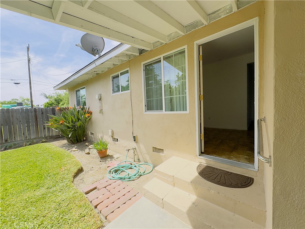 1205 Bell Ave, Corcoran, CA 93212