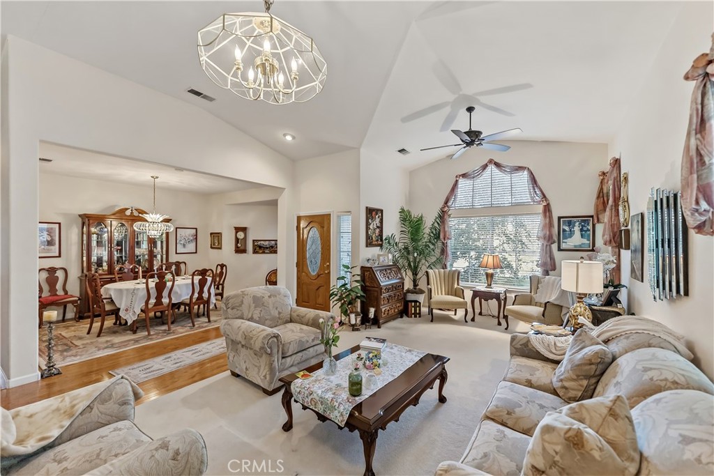 8613 N Whitney, Fresno, CA 93720