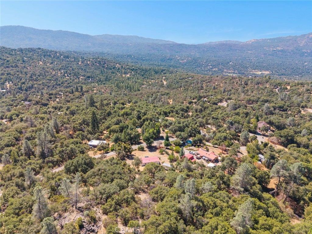 40882 Jean Rd, Oakhurst, CA 93644