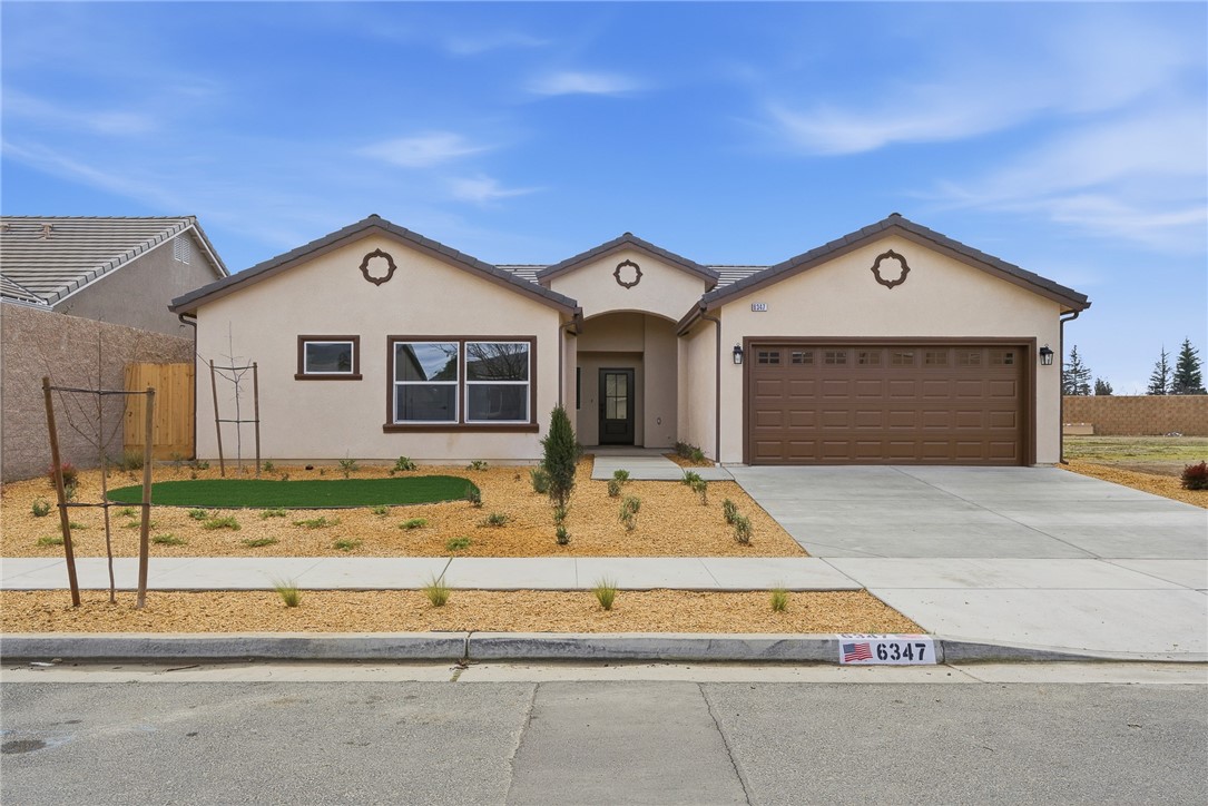 6347 W Elowin Ave, Visalia, CA 93291