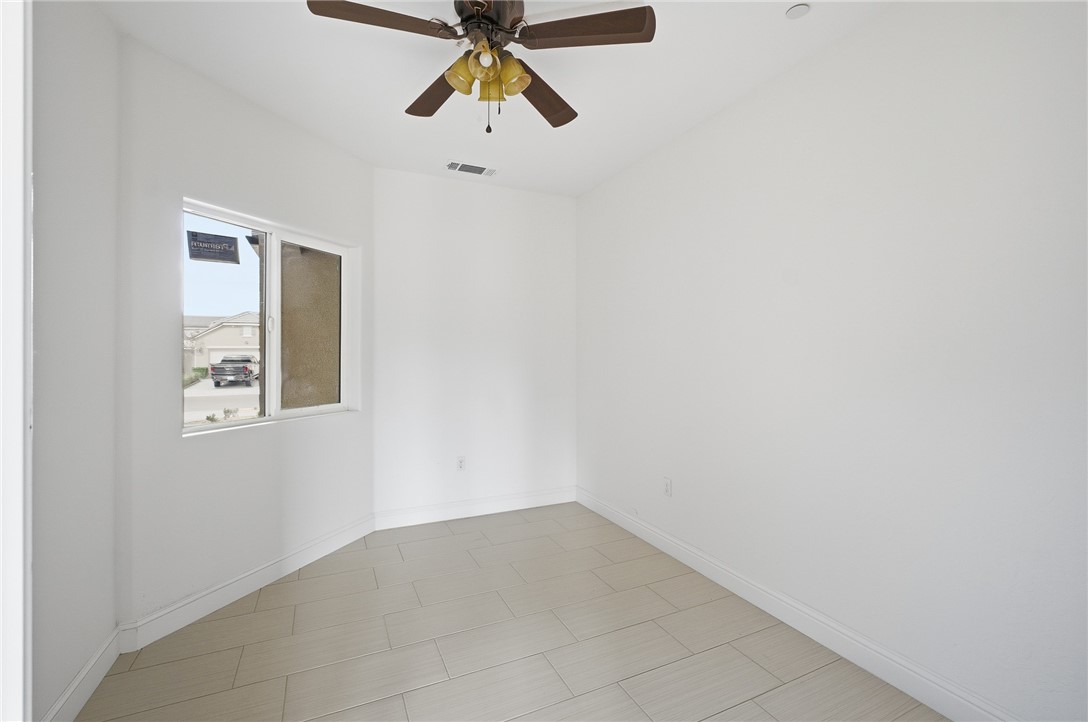 6347 W Elowin Ave, Visalia, CA 93291