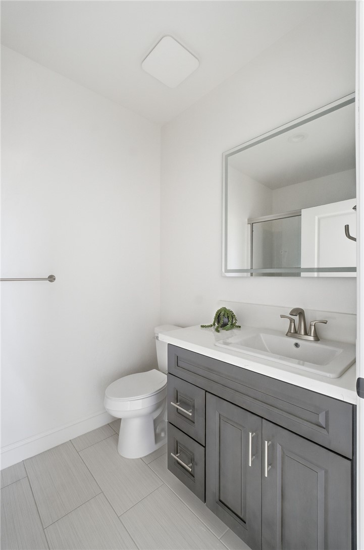 6347 W Elowin Ave, Visalia, CA 93291