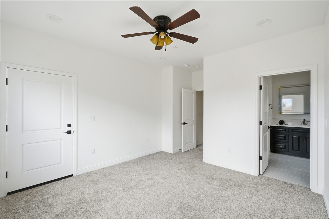 6347 W Elowin Ave, Visalia, CA 93291