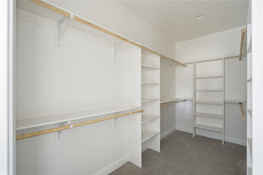 6347 W Elowin Ave, Visalia, CA 93291