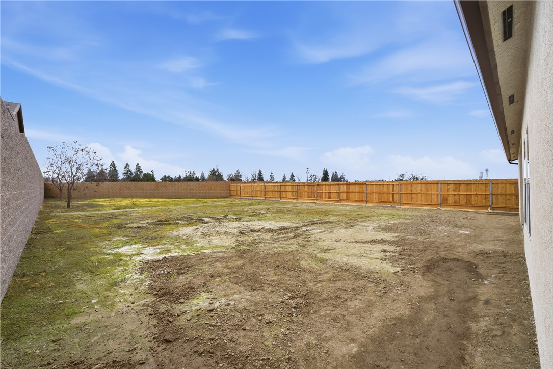 6347 W Elowin Ave, Visalia, CA 93291