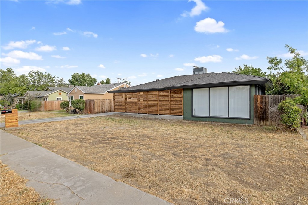 445 W Washington St, Coalinga, CA 93210