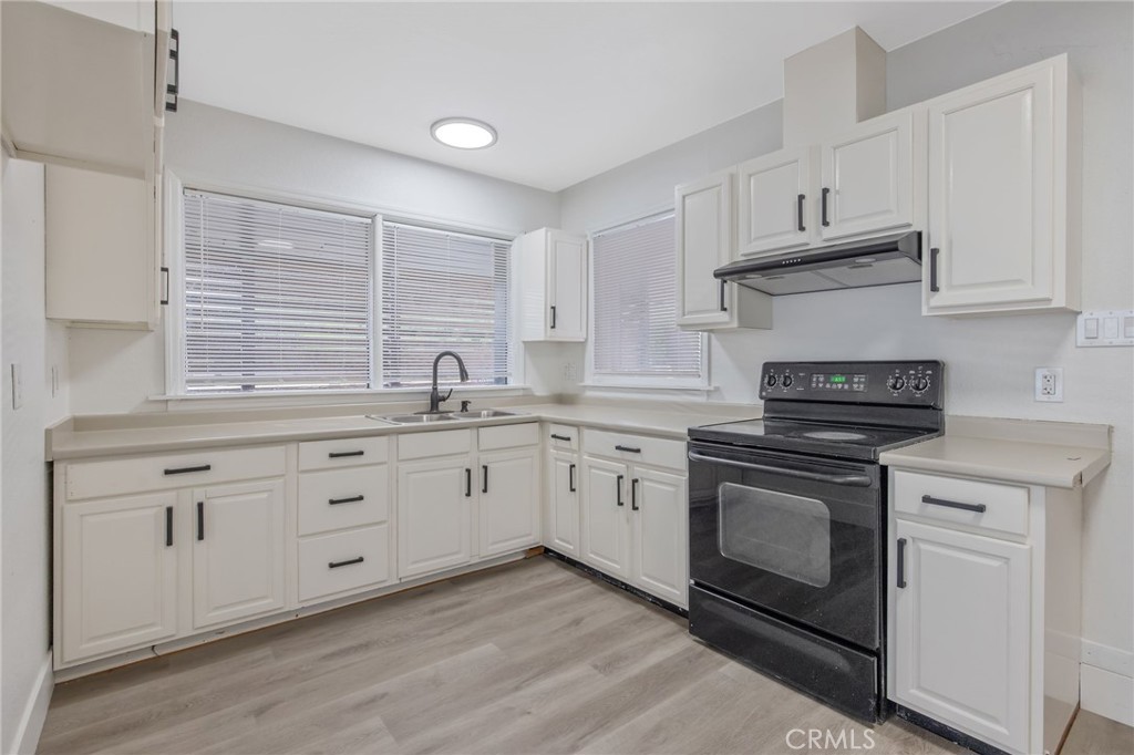 445 W Washington St, Coalinga, CA 93210