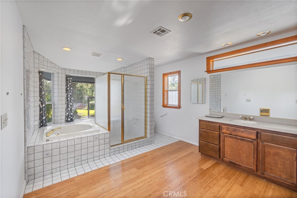 50711 Road 426, Oakhurst, CA 93644