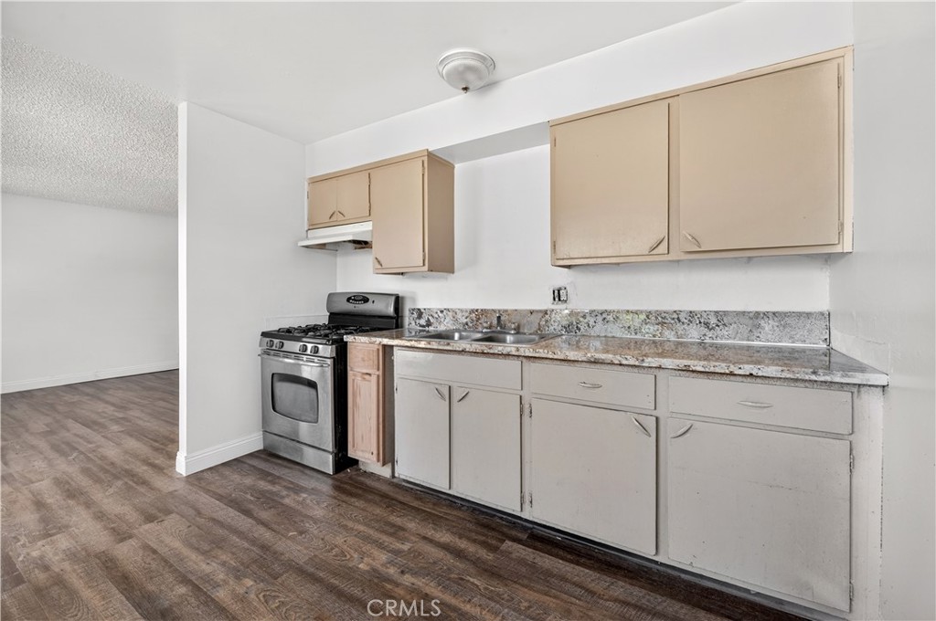 3940 E Burns, Fresno, CA 93725
