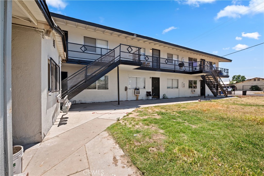 3940 E Burns, Fresno, CA 93725