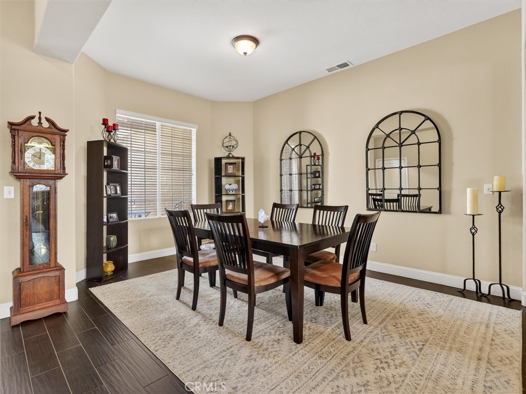 2927 Browning Ave, Clovis, CA 93611