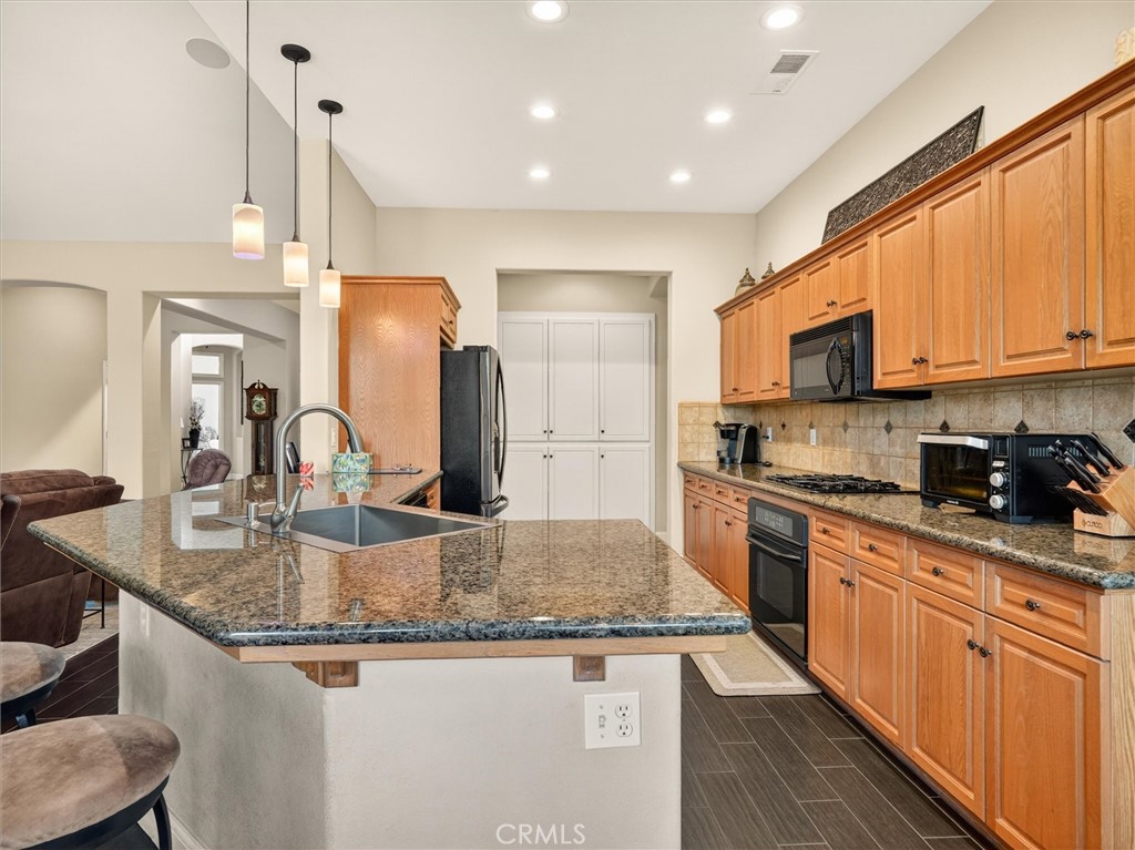 2927 Browning Ave, Clovis, CA 93611