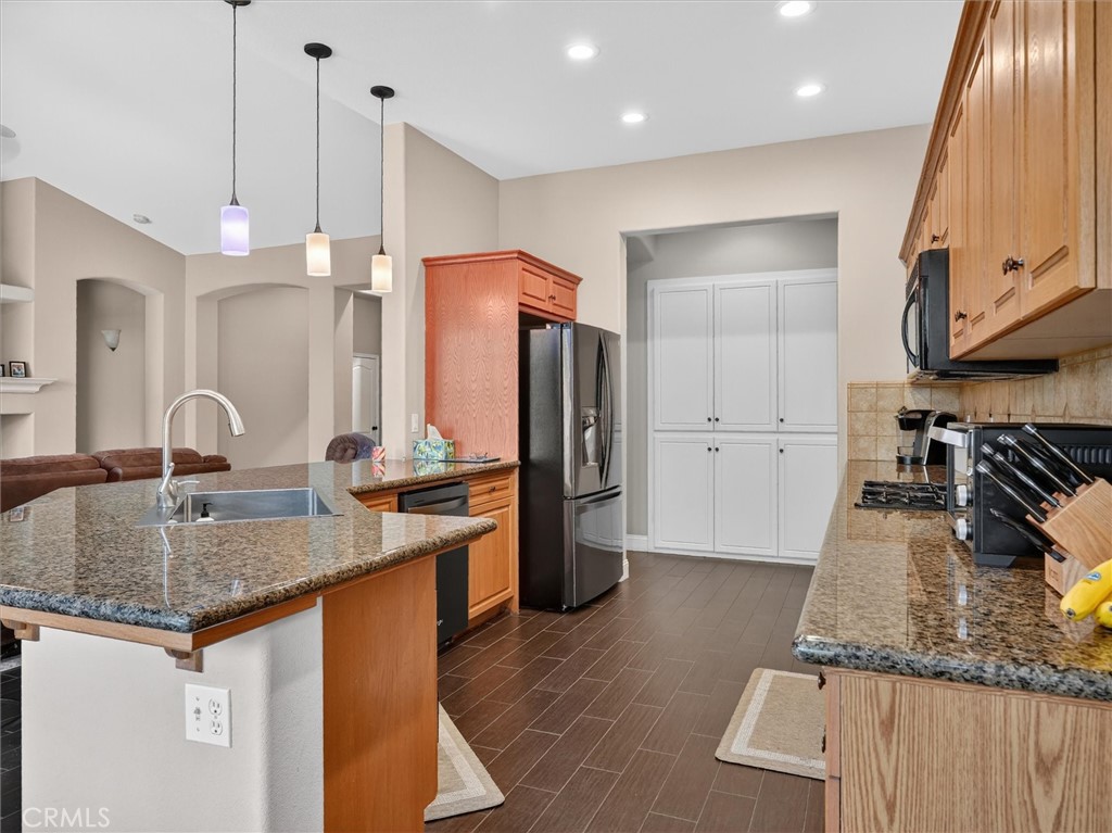 2927 Browning Ave, Clovis, CA 93611