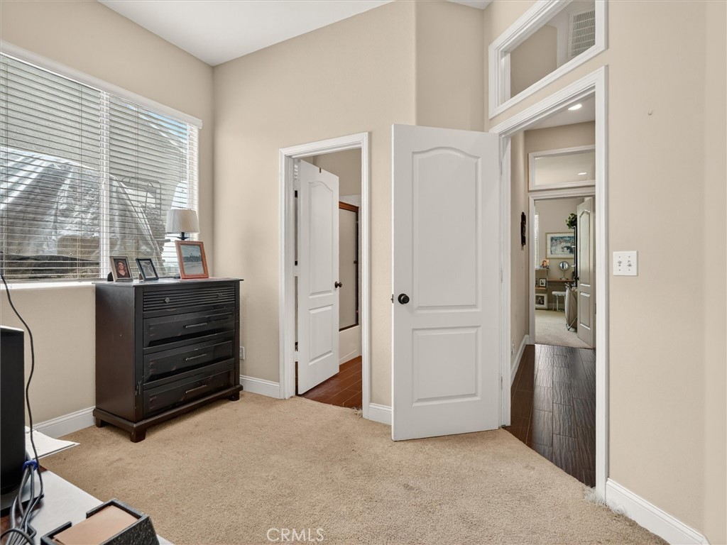 2927 Browning Ave, Clovis, CA 93611