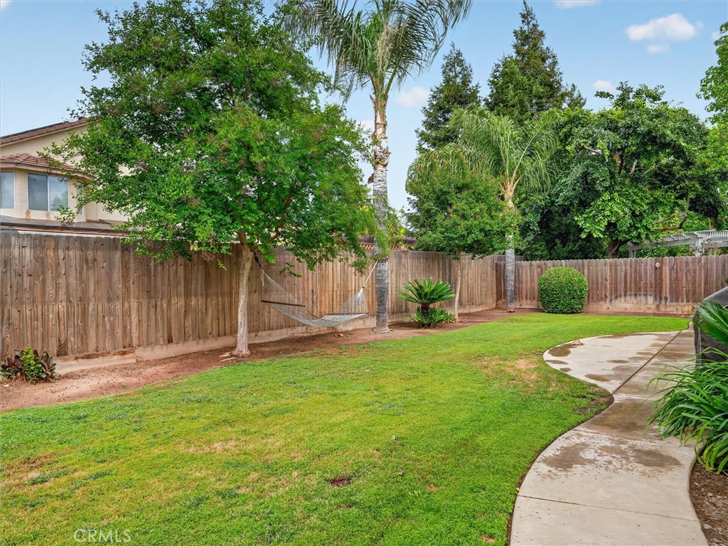 2927 Browning Ave, Clovis, CA 93611