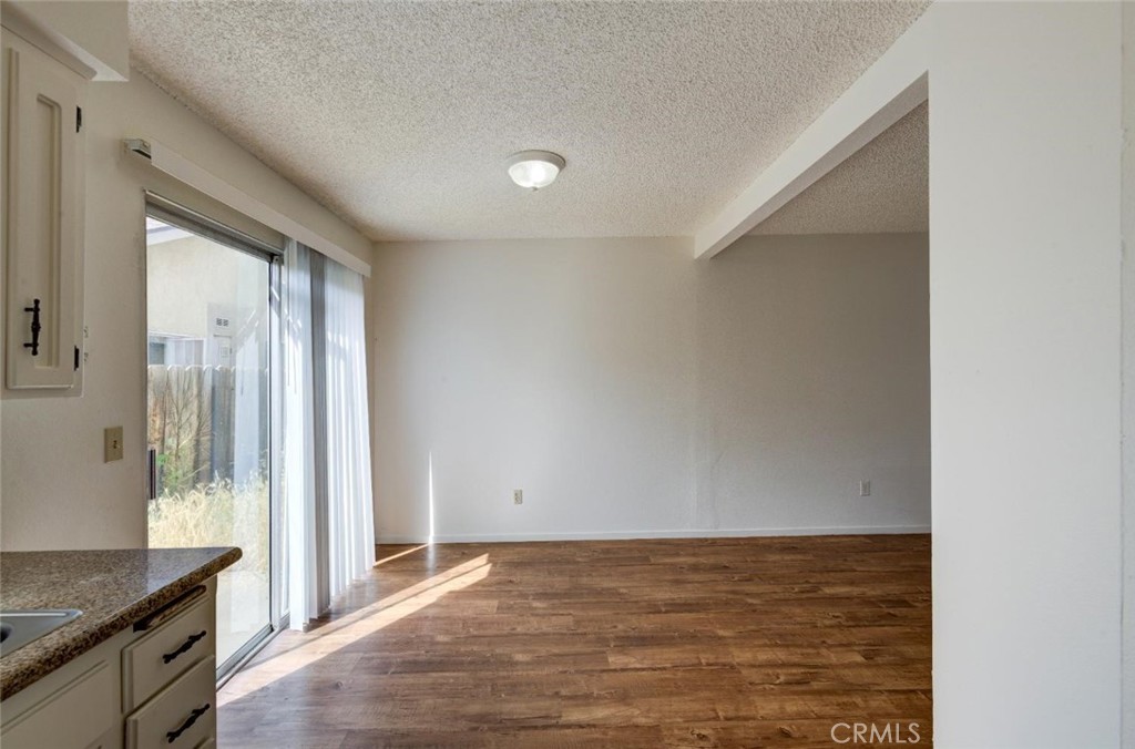 2432 S Sallee Ct, Visalia, CA 93277