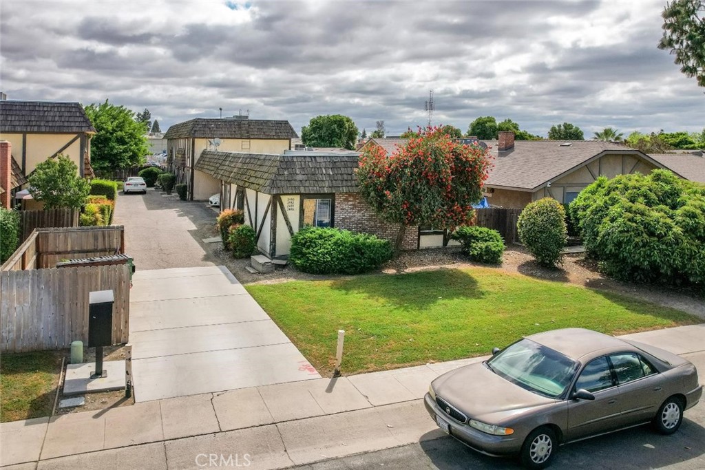 2440 S Sallee Ct, Visalia, CA 93277