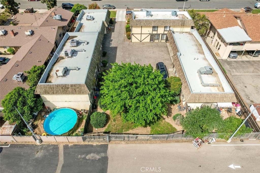 2440 S Sallee Ct, Visalia, CA 93277