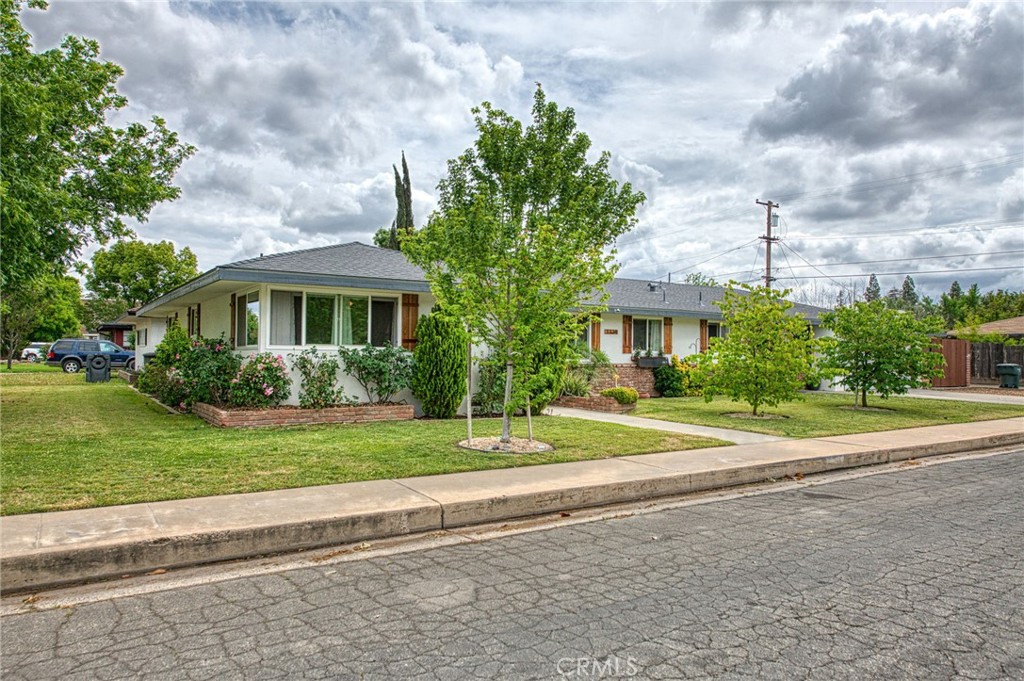 3334 N Harrison, Fresno, CA 93704