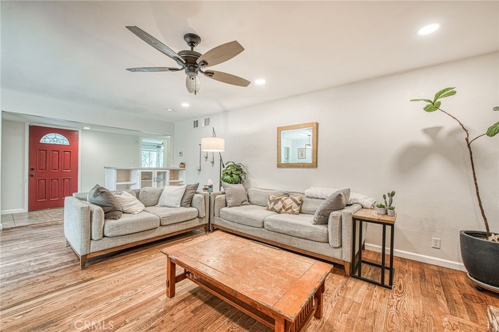 3334 N Harrison, Fresno, CA 93704