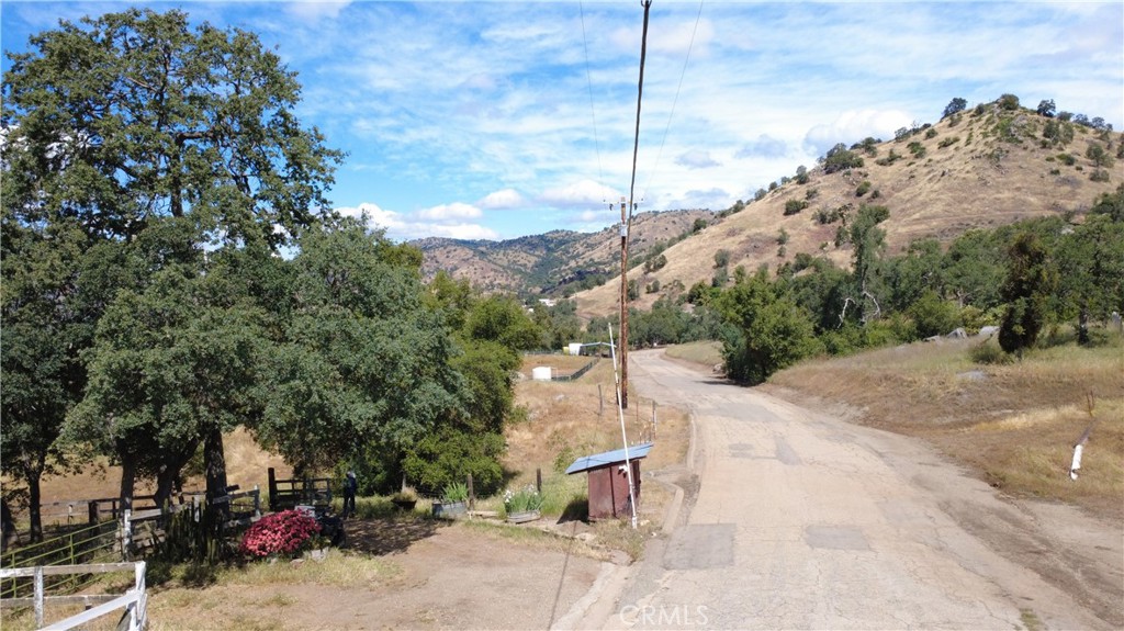 39569 Clover, Squaw Valley, CA 93675