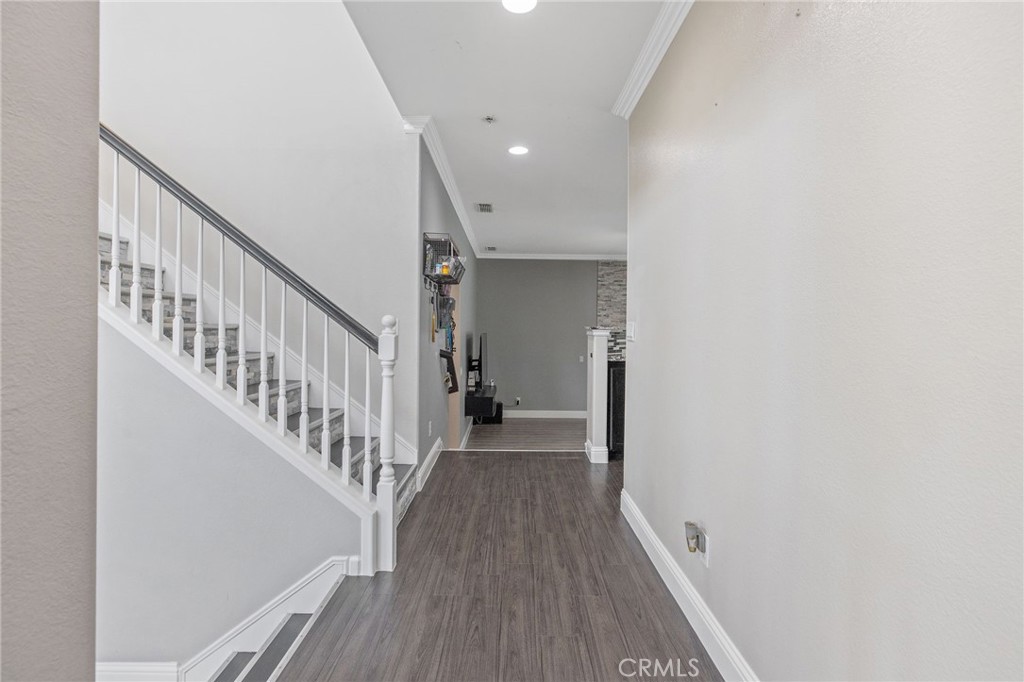 1077 Paradise, Lemoore, CA 93245