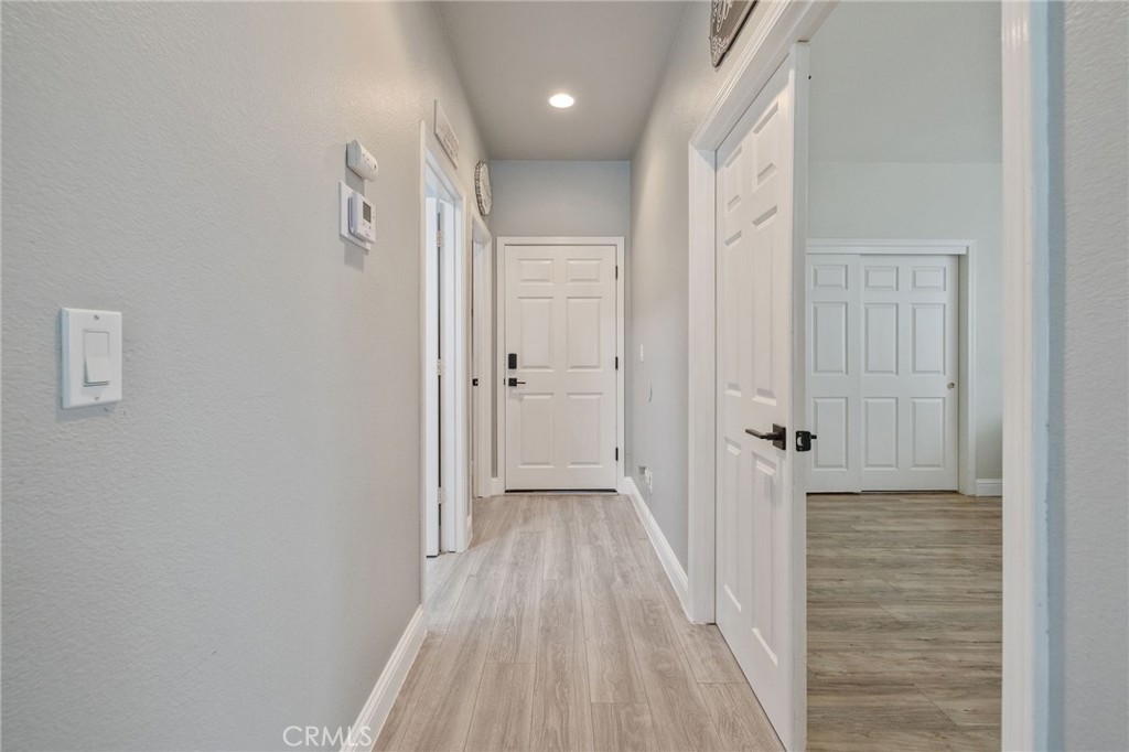 1077 Paradise, Lemoore, CA 93245