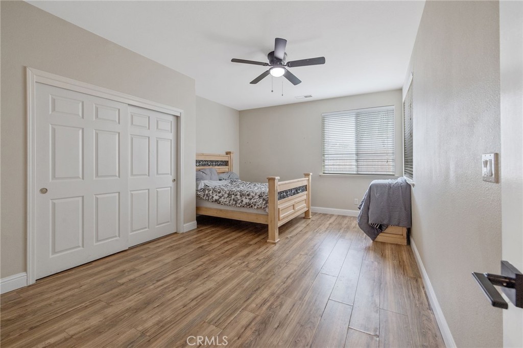 1077 Paradise, Lemoore, CA 93245