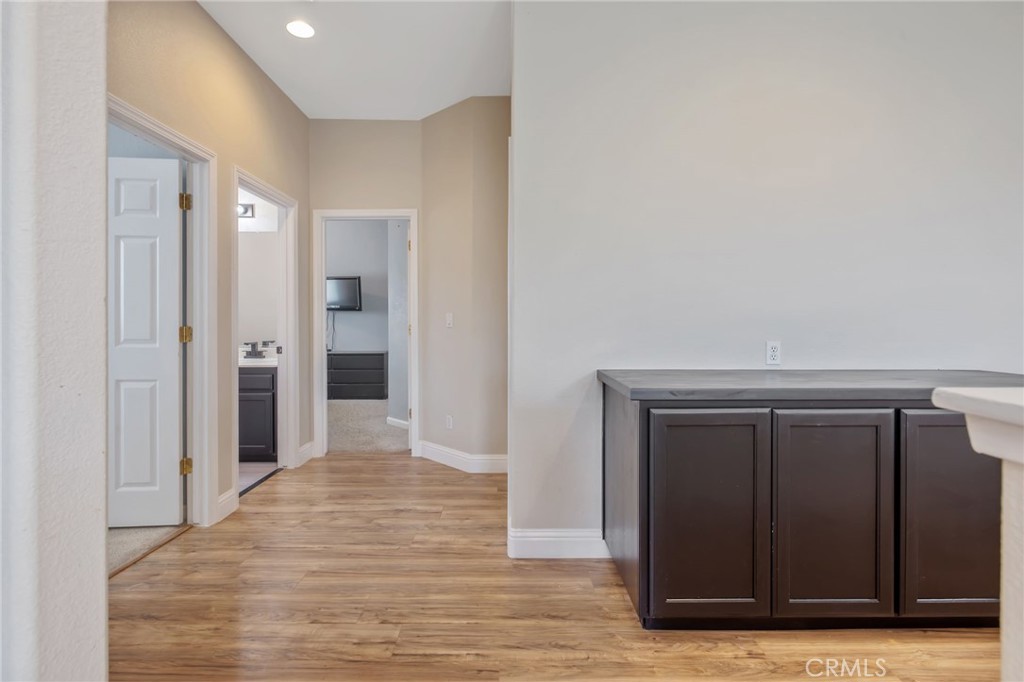 1077 Paradise, Lemoore, CA 93245