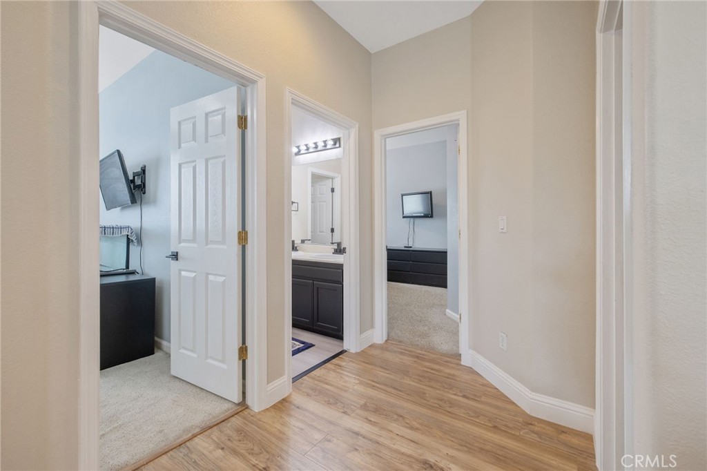 1077 Paradise, Lemoore, CA 93245