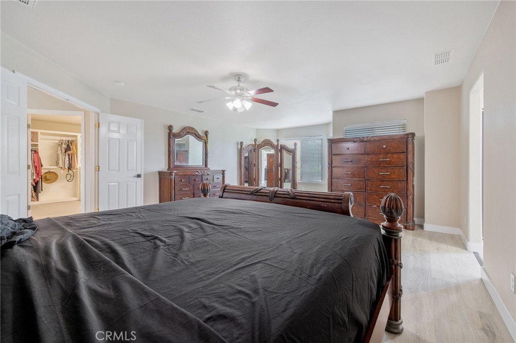 1077 Paradise, Lemoore, CA 93245