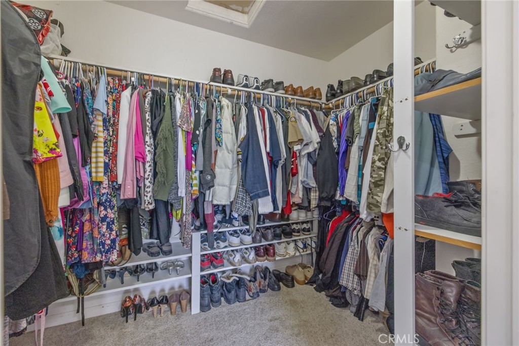 1077 Paradise, Lemoore, CA 93245