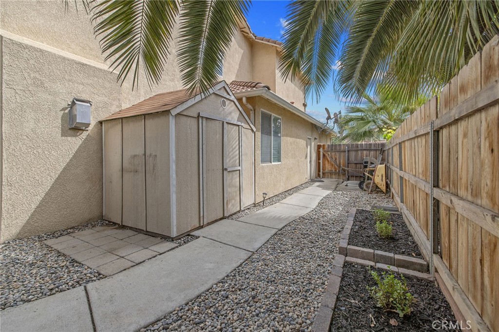 1077 Paradise, Lemoore, CA 93245