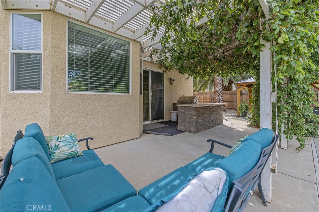 1077 Paradise, Lemoore, CA 93245