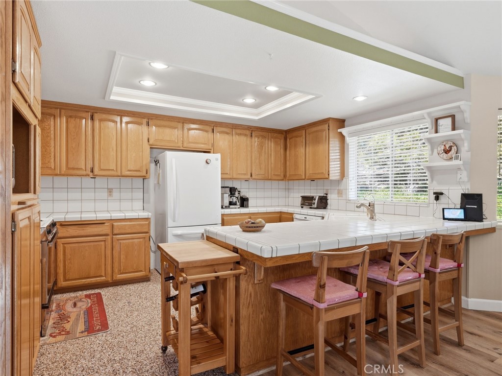 37927 China Creek, Oakhurst, CA 93644