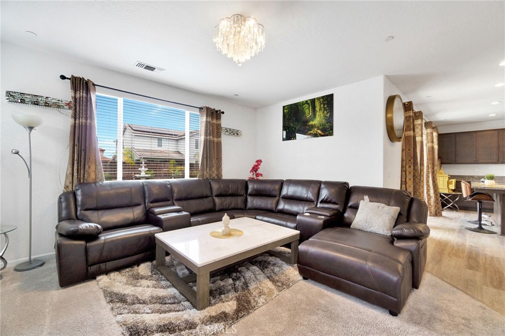 6118 E Berkeley, Fresno, CA 93727