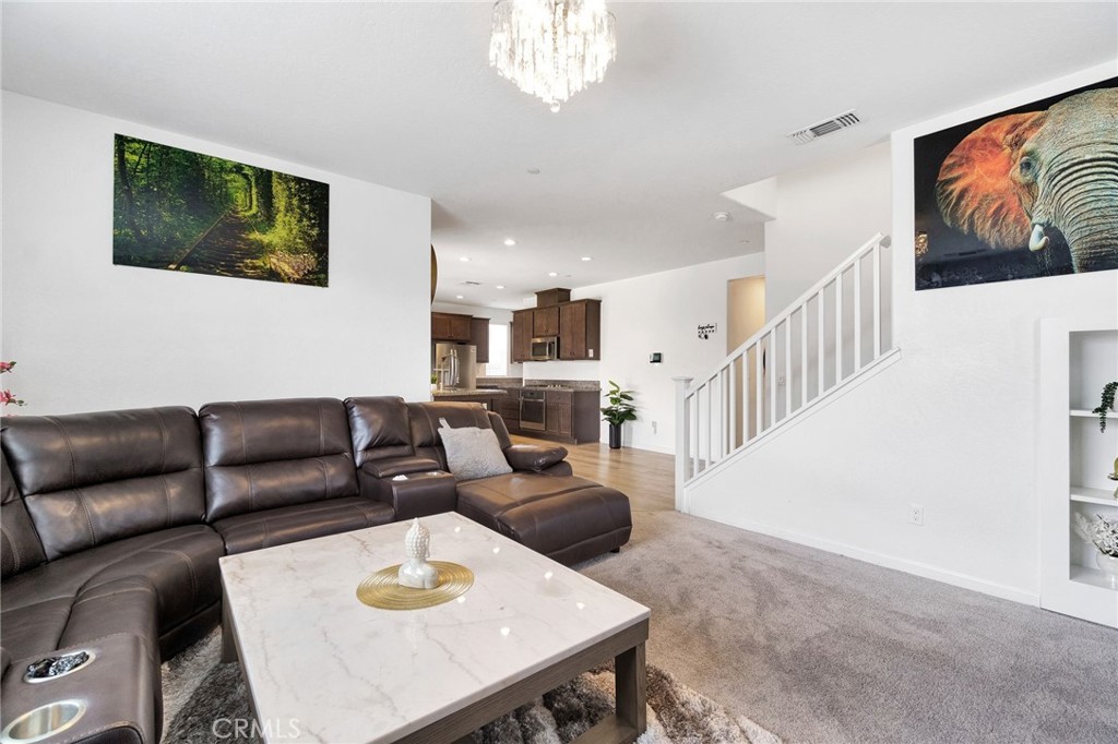 6118 E Berkeley, Fresno, CA 93727