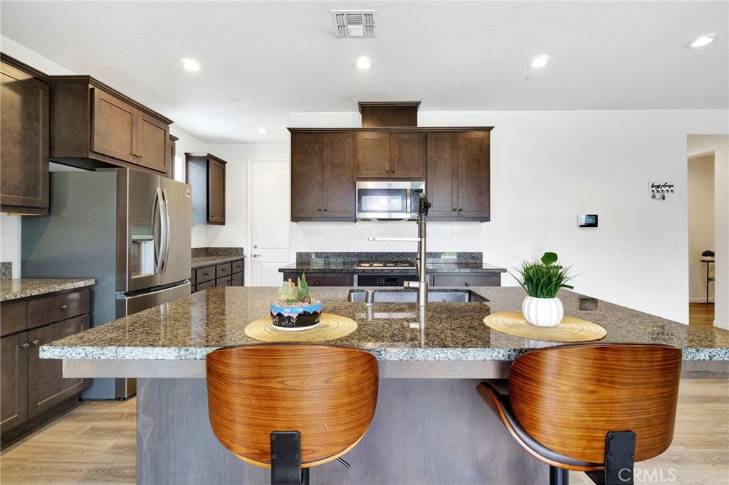 6118 E Berkeley, Fresno, CA 93727