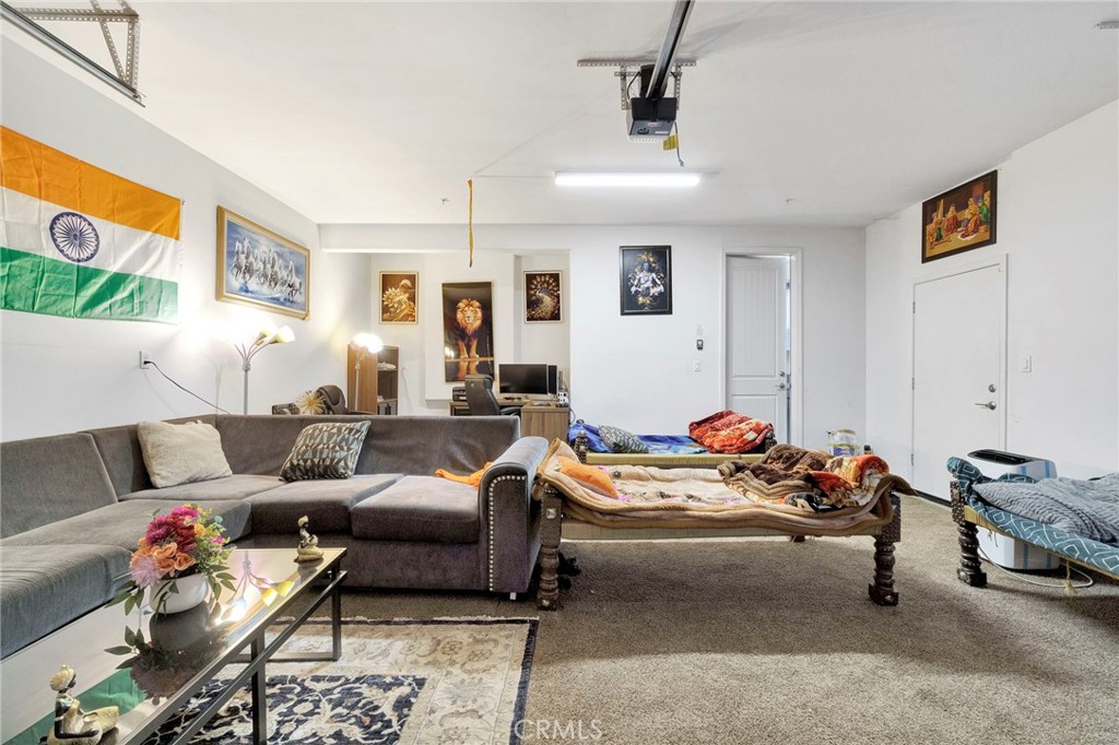 6118 E Berkeley, Fresno, CA 93727