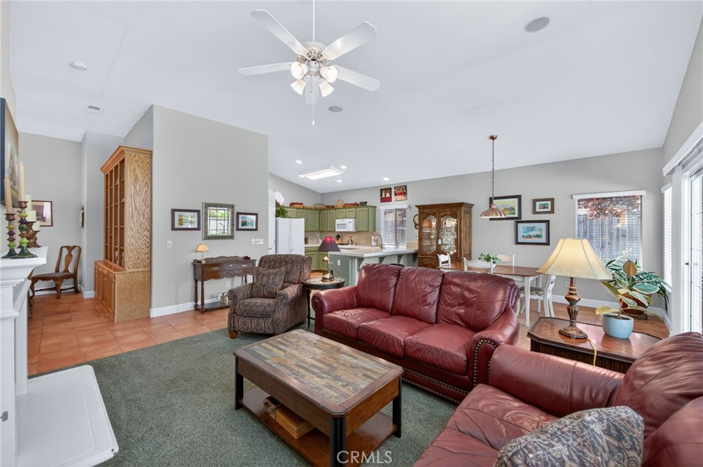 2329 Prescott, Clovis, CA 93619