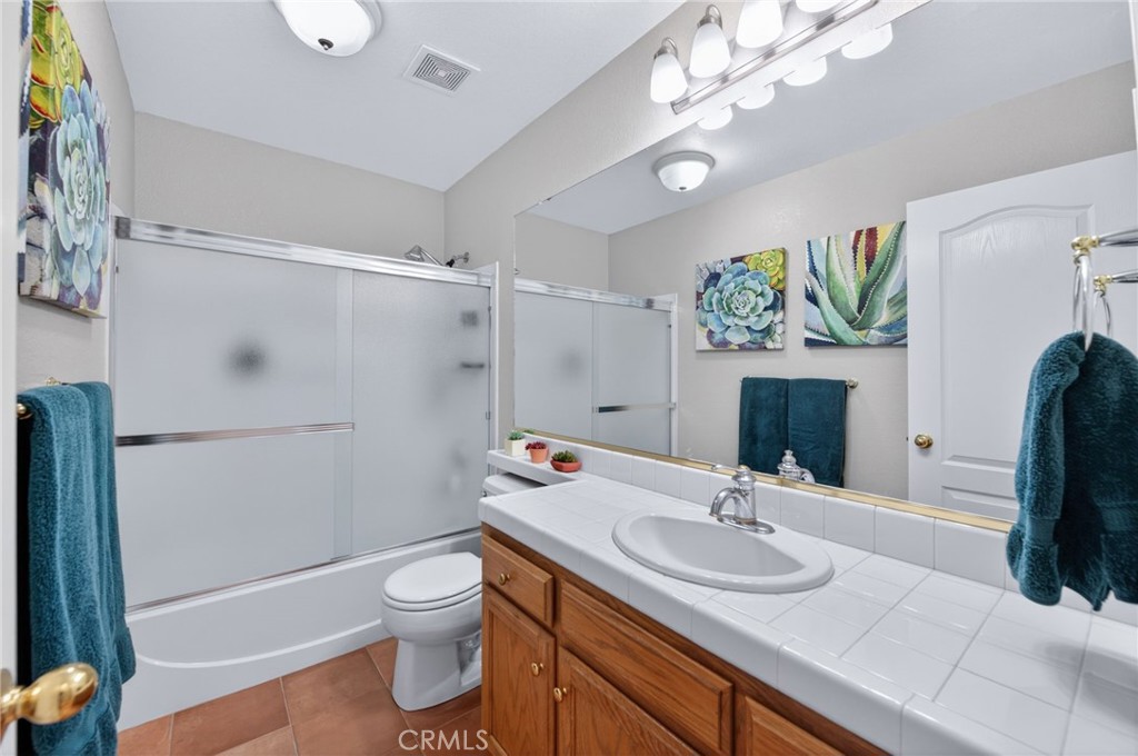 2329 Prescott, Clovis, CA 93619