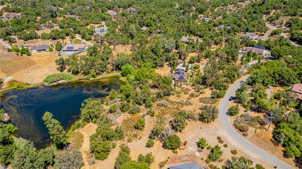 16 Lulniu, Ahwahnee, CA 93601