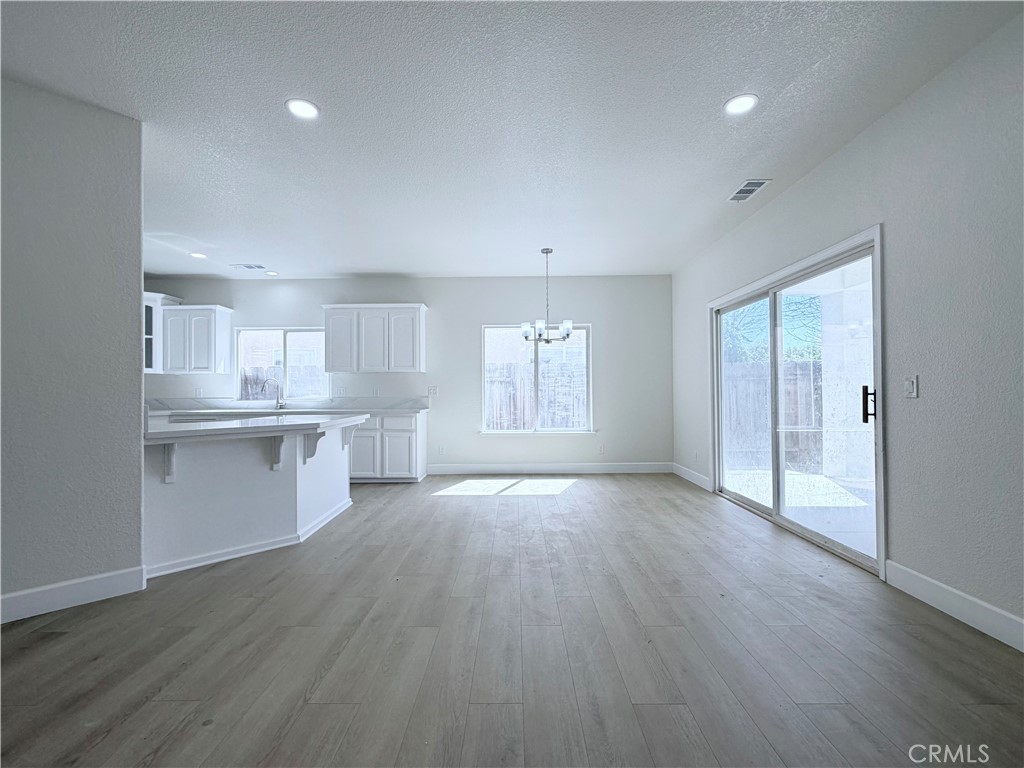 1559 Ronnie Ct, Merced, CA 95341