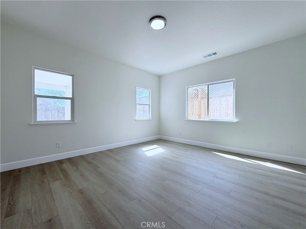 1559 Ronnie Ct, Merced, CA 95341