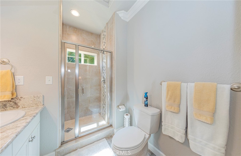 48441 Woodbend Ct, Oakhurst, CA 93644