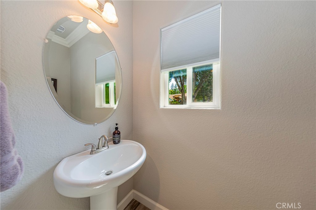 48441 Woodbend Ct, Oakhurst, CA 93644