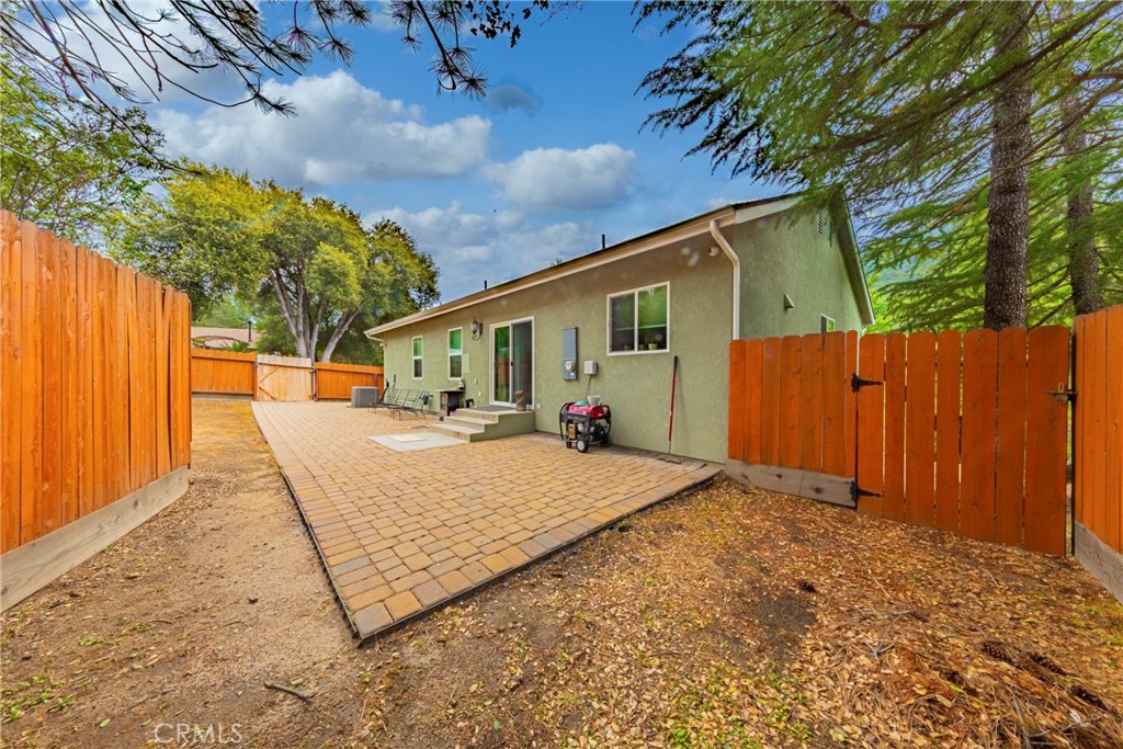 48441 Woodbend Ct, Oakhurst, CA 93644