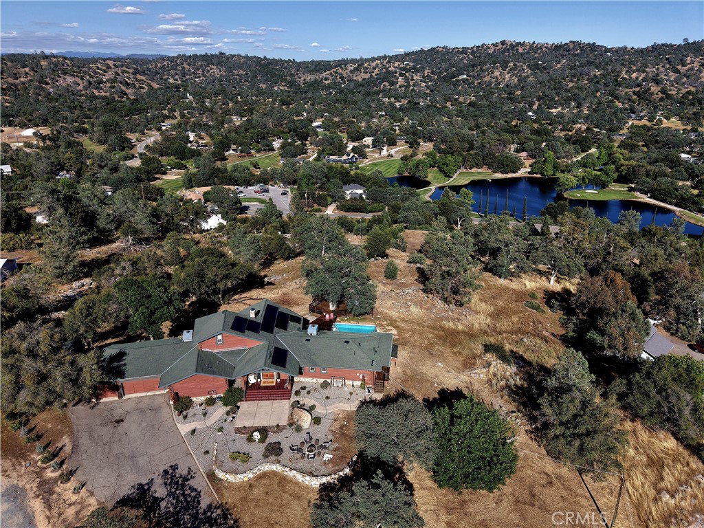 42366 Holiday Way, Coarsegold, CA 93614