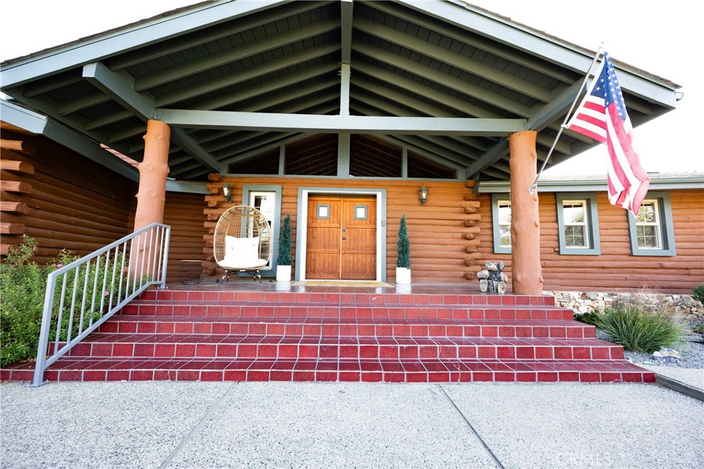 42366 Holiday Way, Coarsegold, CA 93614